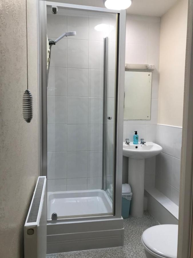 Brialene Holiday Flats สการ์โบโรห์ ภายนอก รูปภาพ
