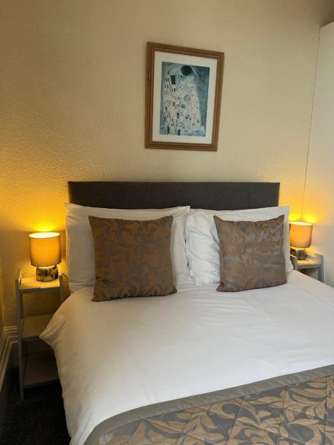 Brialene Holiday Flats สการ์โบโรห์ ภายนอก รูปภาพ