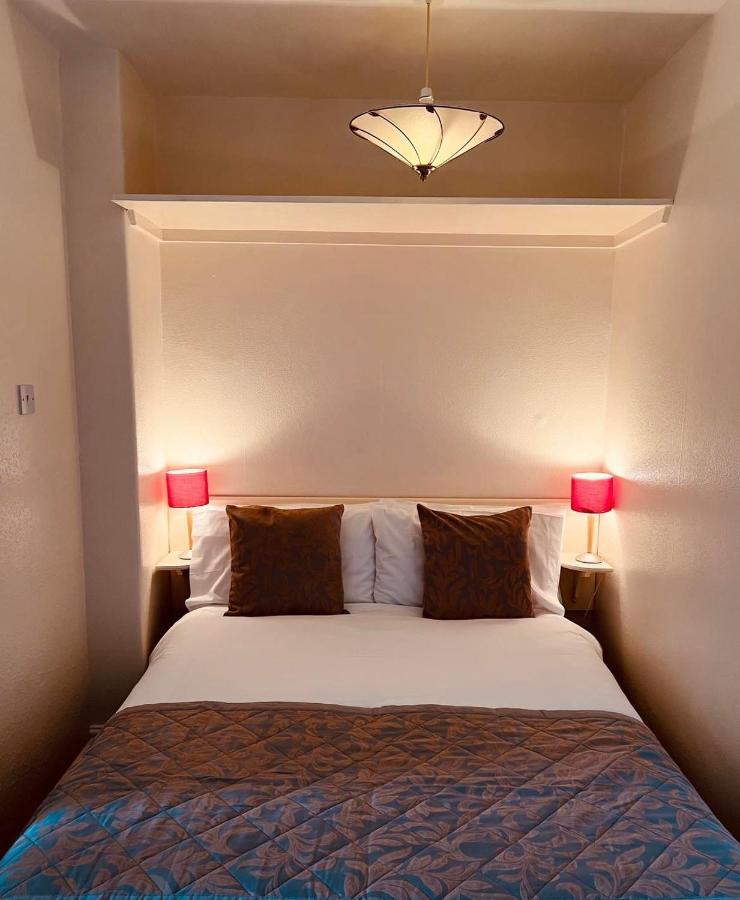 Brialene Holiday Flats สการ์โบโรห์ ภายนอก รูปภาพ