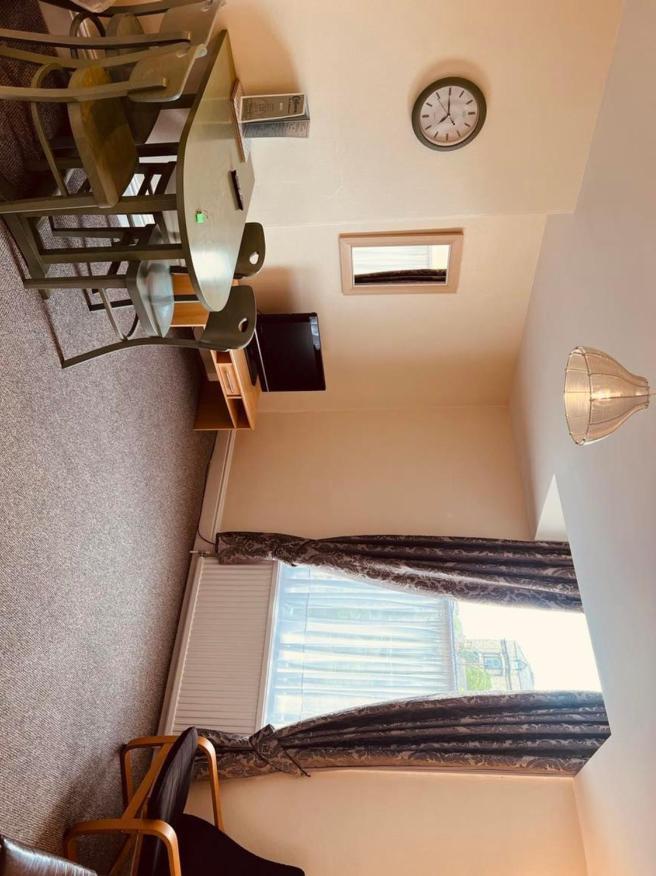Brialene Holiday Flats สการ์โบโรห์ ภายนอก รูปภาพ